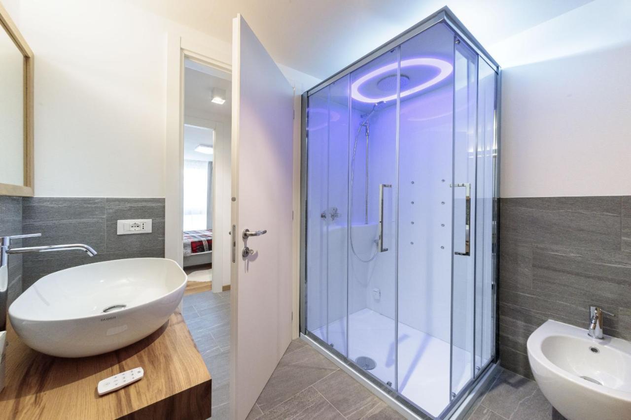 Hellochalet - The One - Garage, Bootdryer, Home Theatre With Subwoofer, Netflix, Hydromassage Turkish Bath เบรยล์-แชร์วิเนีย ภายนอก รูปภาพ