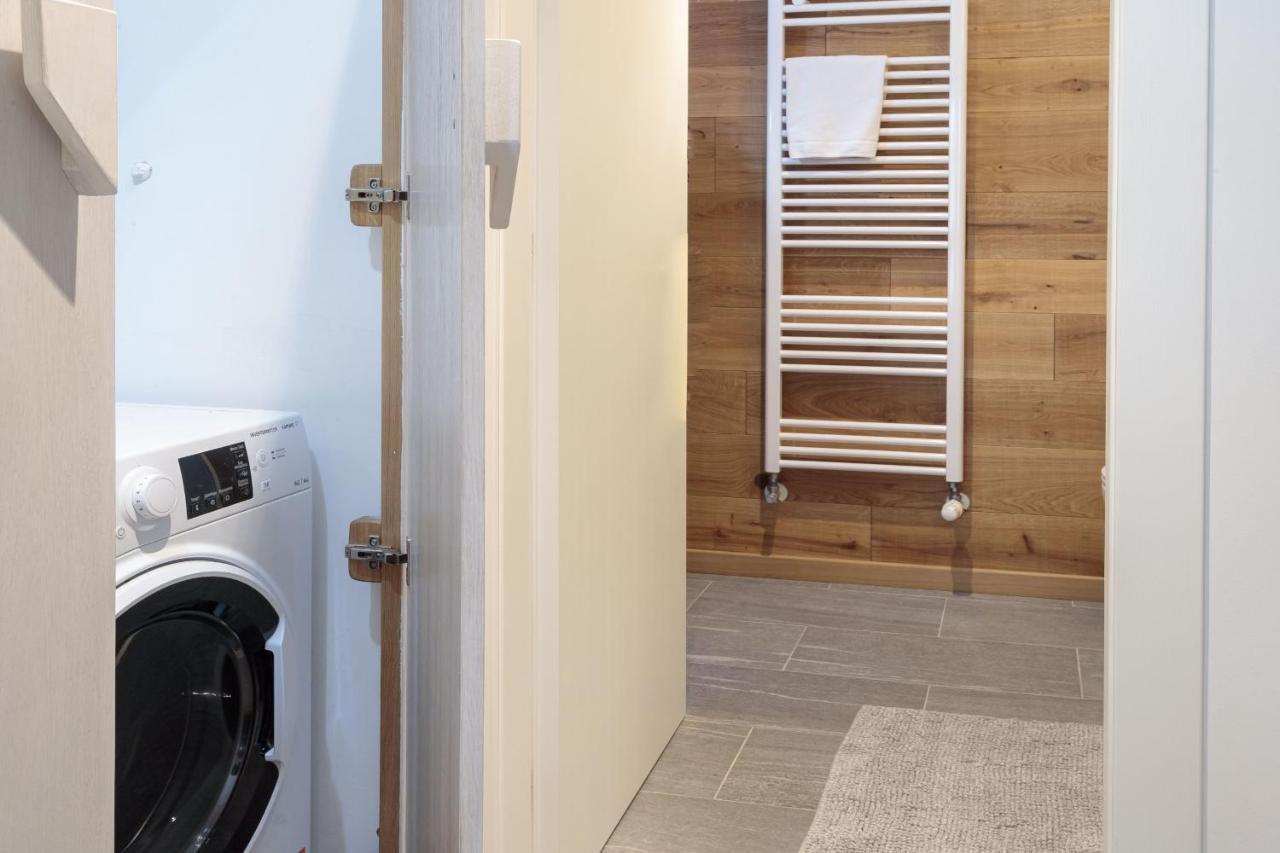 Hellochalet - The One - Garage, Bootdryer, Home Theatre With Subwoofer, Netflix, Hydromassage Turkish Bath เบรยล์-แชร์วิเนีย ภายนอก รูปภาพ
